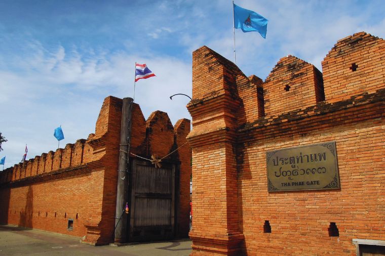 泰北清邁-假日市集塔佩門