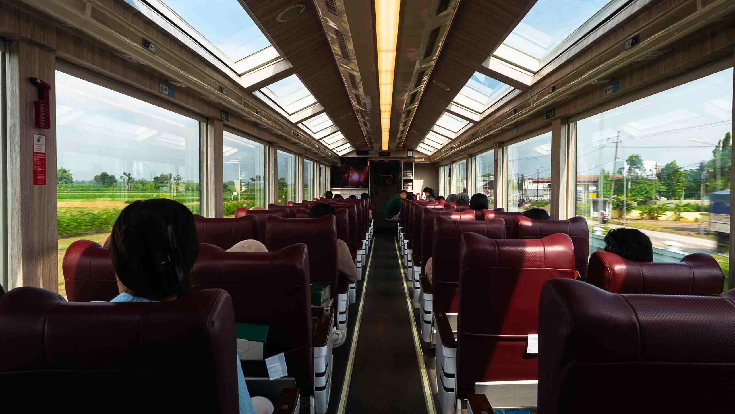爪哇縱貫全景觀光列車Java Train
