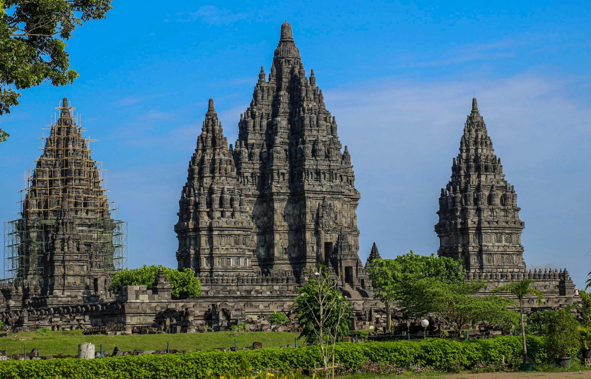 舉世聞名的兩大世界文化遺產（UNESCO）婆羅浮屠（Borobudur）