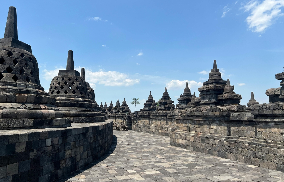 舉世聞名的兩大世界文化遺產（UNESCO）普蘭巴南（Prambanan